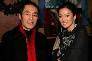 难怪当年张艺谋宁死不娶巩俐,不是嫌她条件差,向太早就透露过了