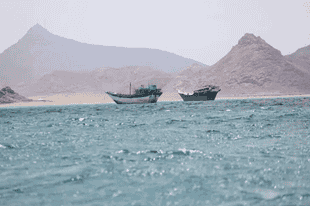 继霍尔木兹海峡后 伊朗威胁封锁曼德海峡