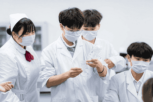 当医生不香了？部分省份临床医学专业“考分塌陷”