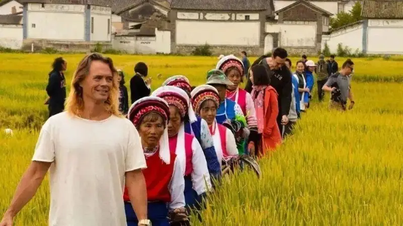 中国人看腻的农村老家，成了外国人“朝圣地”