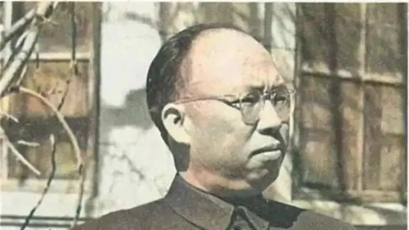 罗瑞卿：林罗一个司令一个政委，进城后十几年不来往，奇乎怪哉！