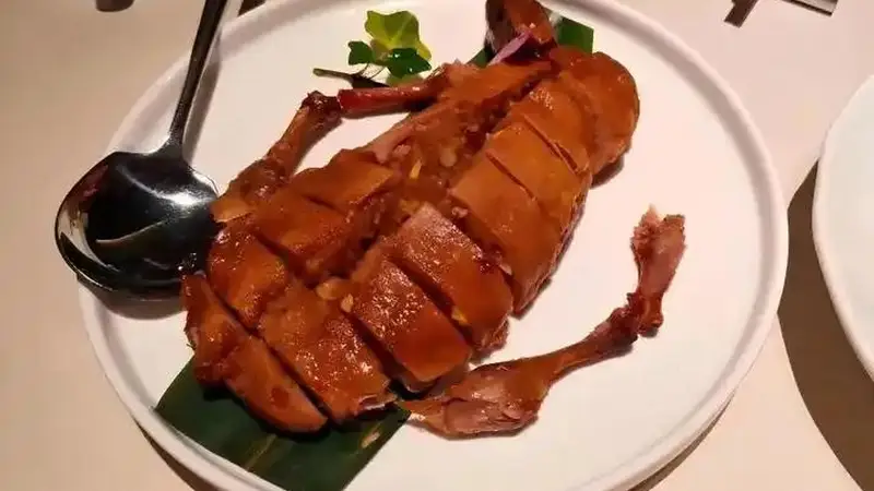 吕文扬的武林熬鸭:慢火熬出的江南老味