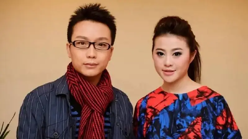47岁李玉刚近况曝光！曾与美女范小宁相恋6年，如今还是单身让人唏嘘
