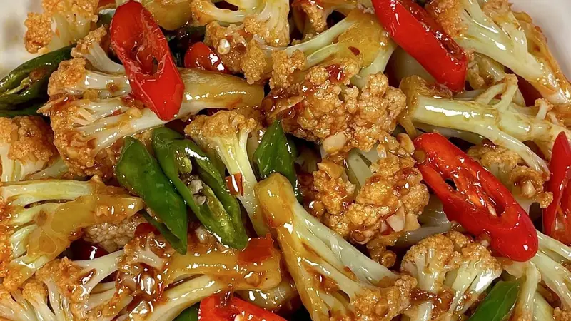 巨好吃的干锅花菜，香辣脆爽，配它我能多炫两碗饭！