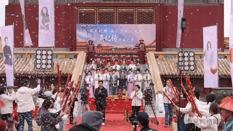 横店转向To C生意?游客服务成新增长点,人均218拍短剧