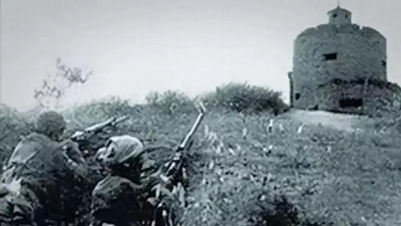 1942年，刘厥兰放错炸药包没炸毁日军碉堡，却意外炸死了一堆日军