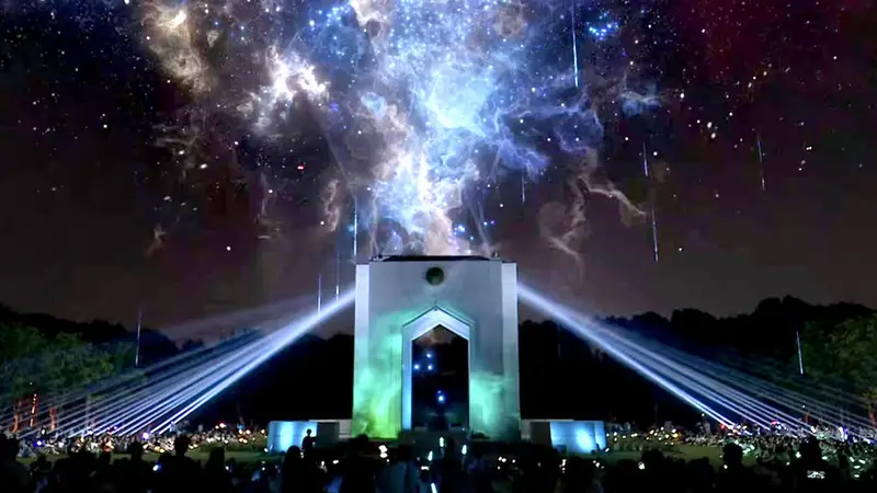 视频｜抬头见星河！12908颗“星”点亮东大夜空