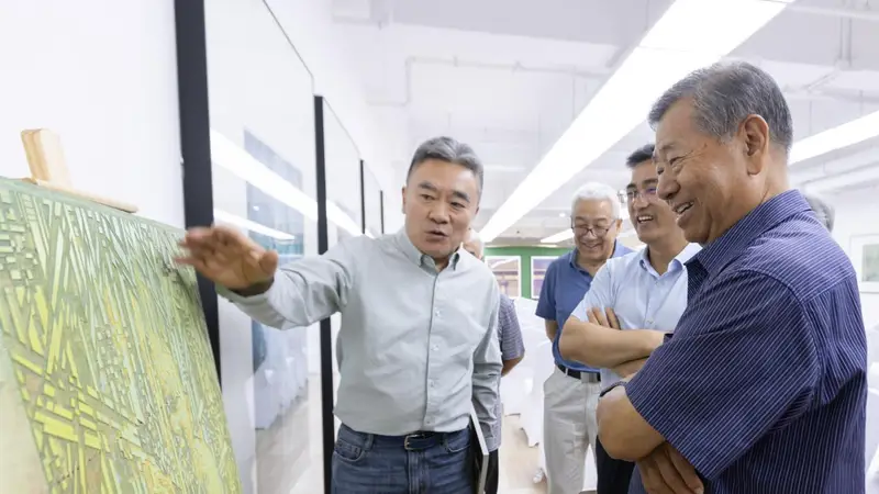 “时痕·格物——罗贵荣版画中的时间显影”展览在舒勇美术馆开幕