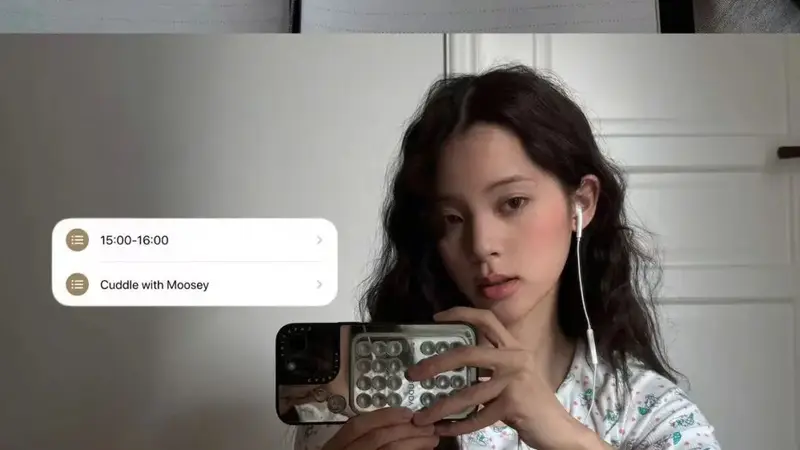有线耳机翻红之后,Y2K Beauty 2.0也来了?