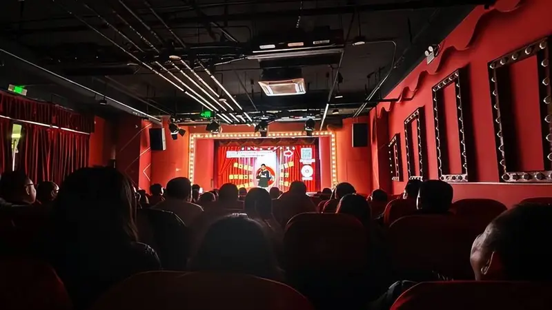 迪士尼是童话乌托邦，廊坊戏剧幻城，藏着国人专属精神避风港