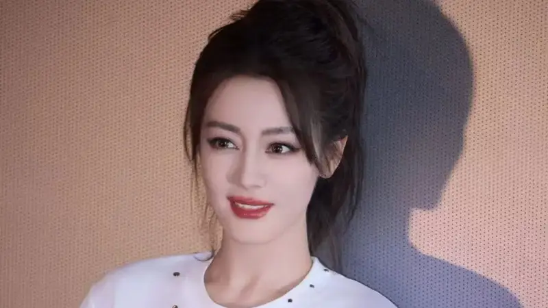 毫无疑问,高马尾才是她的统治区