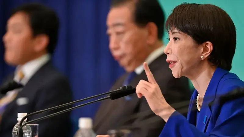 毫无反省之意!高市早苗,在停车场朝靖国神社方向“遥拜”