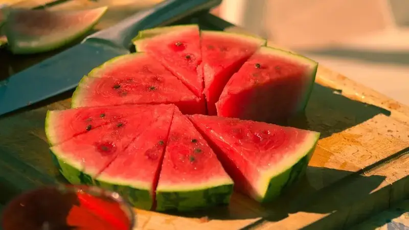 夏秋时令正当食，8月最适合吃的健康水果