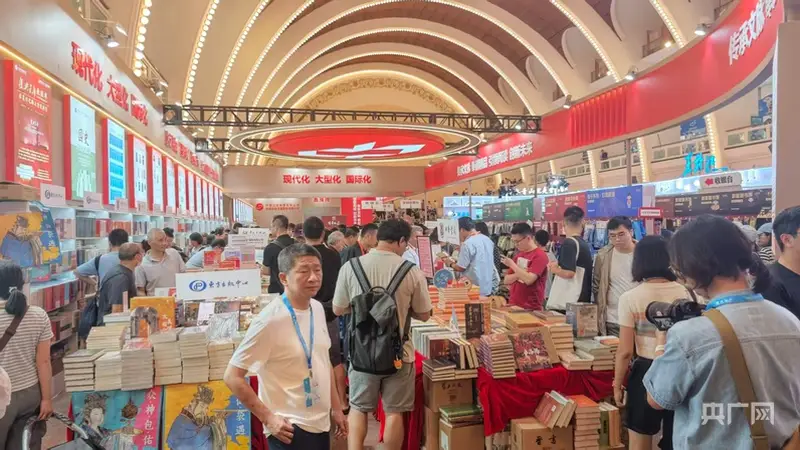 爱阅之城|从“一本书”到2.47亿消费链,全民阅读点燃文化新活力