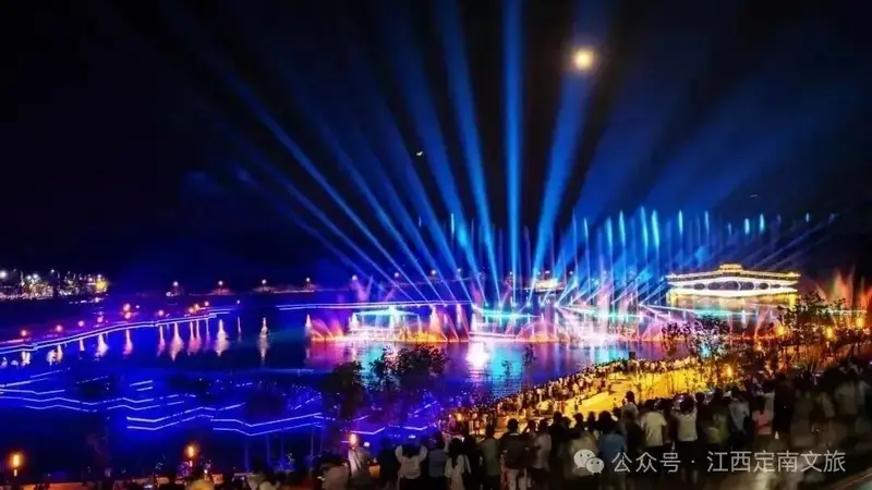 定南龙归湖灯光水秀临时调整通知