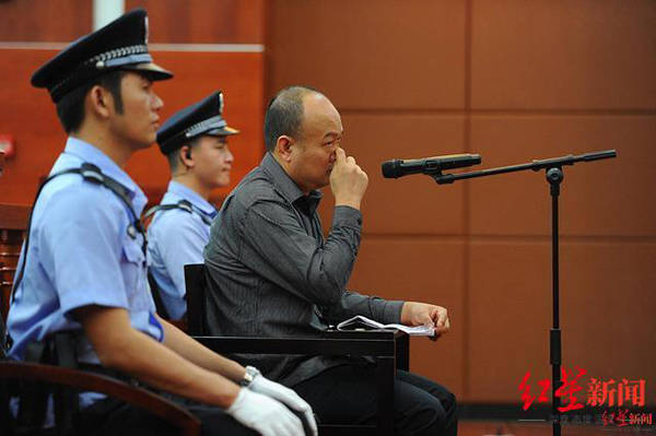 广东“坟爷”林耀昌旧案追诉案一审宣判:犯聚众斗殴罪,判5年