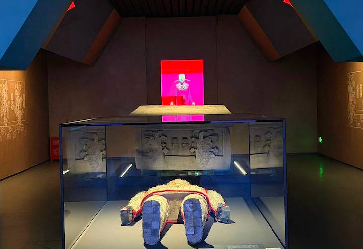 专访|策展人:“世界树”大展讲的是文明和宇宙的故事