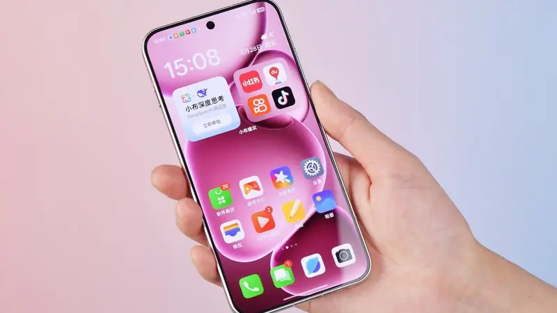 2026年iPhone用户小屏换机：一加15T领衔，这四款旗舰谁是你的菜