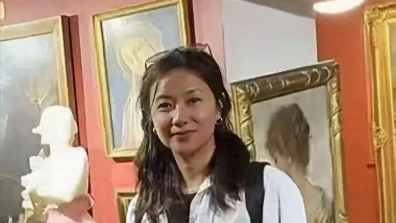 秘密生子真相大白，徐静蕾近况曝光，难怪定居美国，不与王朔联系