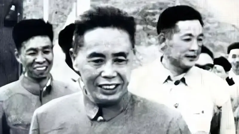 谢富治上将去世前拉住陈康的手，含泪提出一个要求：我没干坏事，你帮我作证