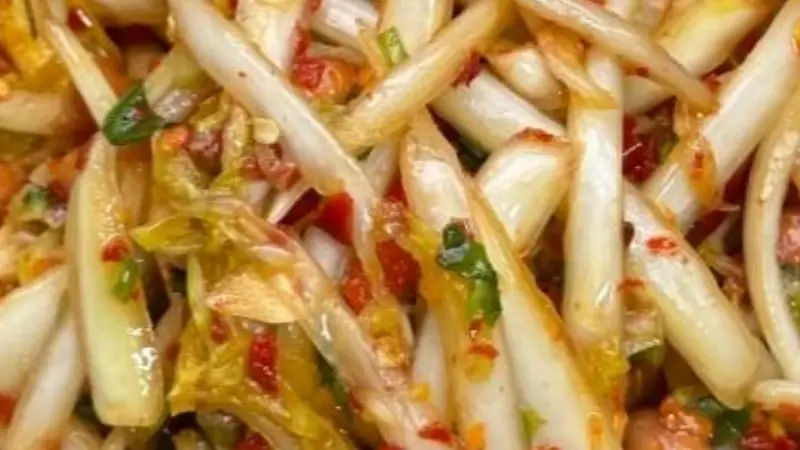 清爽解腻溜汁凉拌白菜丝巨开胃