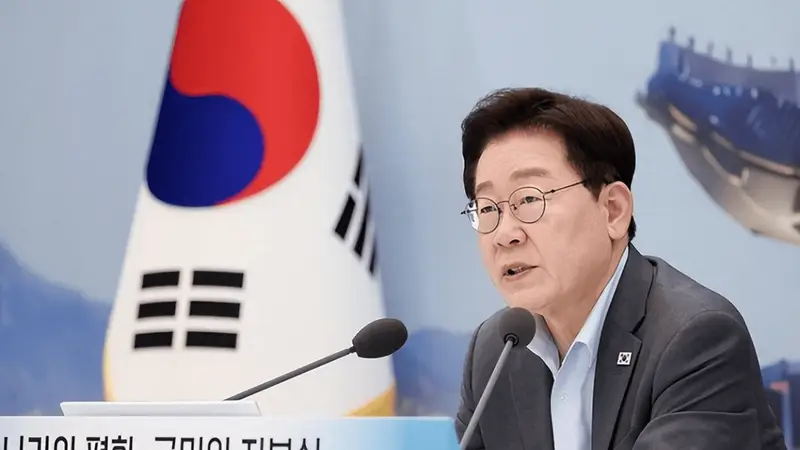 李在明先斩后奏收光州！要求美军基地两年内搬走，给半导体工厂腾地