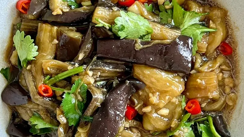 凉拌茄子（家常少油版，软糯入味）