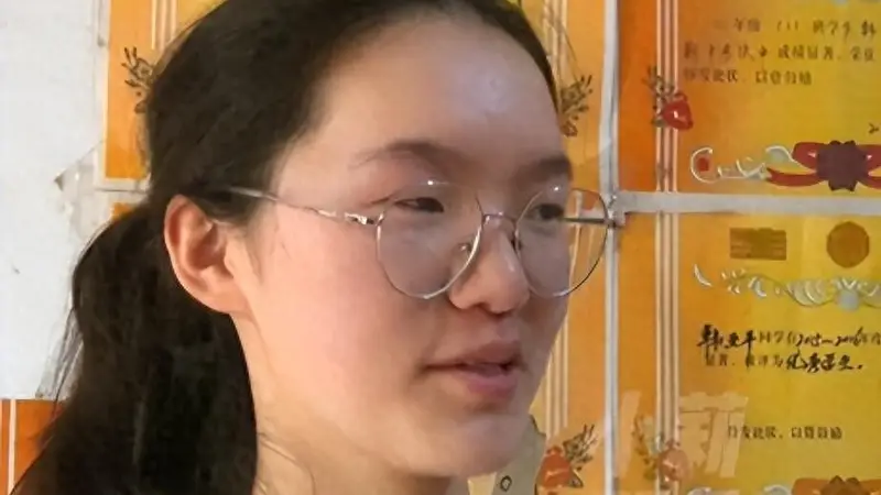 警惕造神陷阱！高考699分韩雅平爆火不到7天，“恶心”一幕出现