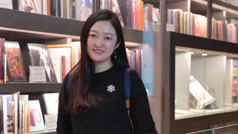 东西问|武琼芳:敦煌石窟多元服饰文化如何见证千年流行时尚?