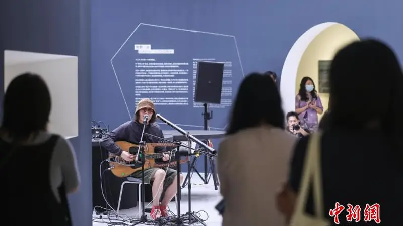 “星丛:青春心印十二年工笔艺术生态展”在深圳启幕