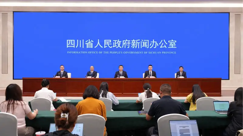 中午成都吃火锅,下午康定唱情歌丨万千气象·甘孜“十五五”⑤