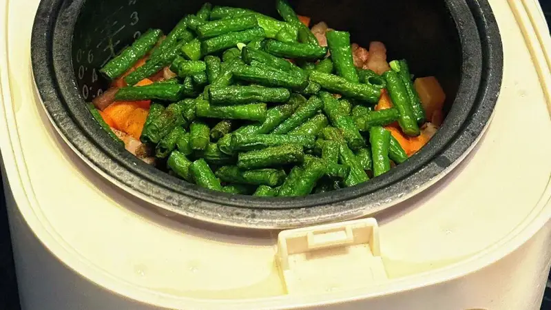 一碗饭一口糟：苏帮菜里的童年与乡思
