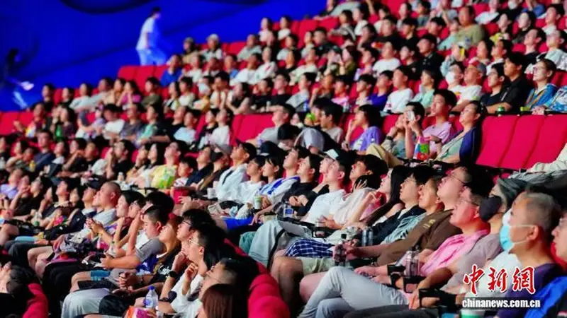 IMAX胶片摄影机之旅走进辽宁 呈现珍贵幕后档案