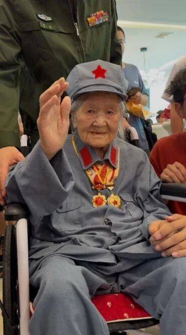 唯一健在参加过长征的女红军,105岁了
