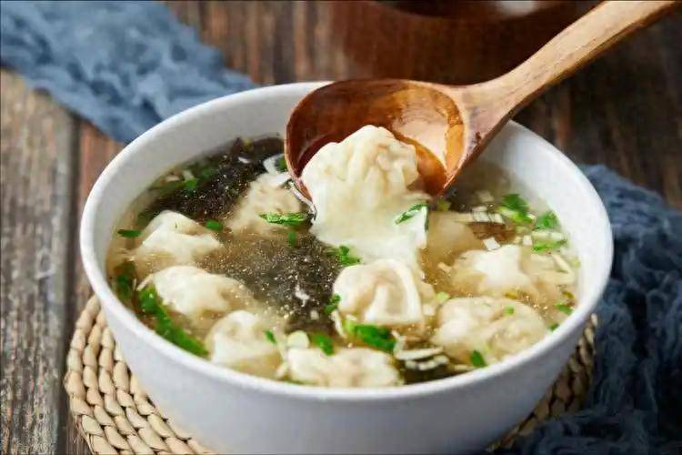 馄饨被点名!医生发现:馄饨冷冻12小时,抗性淀粉翻倍控糖护肠!