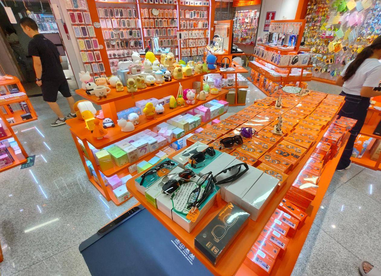 AI硬件横扫华强北:四大新品类崛起,功能越单一卖得越爆