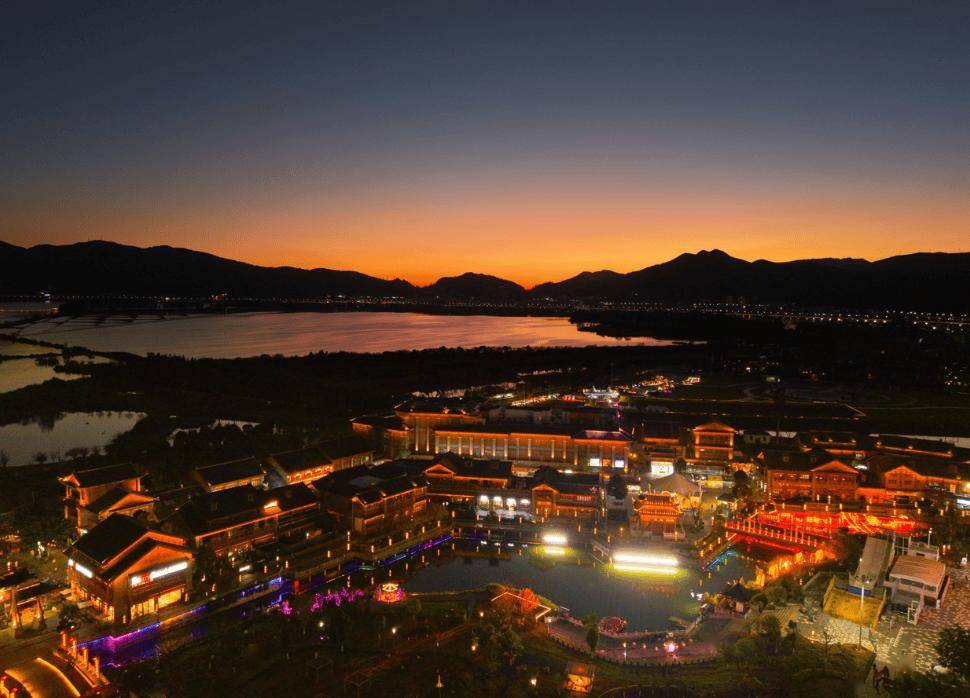 在滇池后海 遇见昆明的夏夜